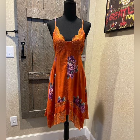 New Free People Table for 2 Trapeze Dress in Multi-combo. XS - Picture 4 of 8